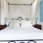 Patmos Apartament *